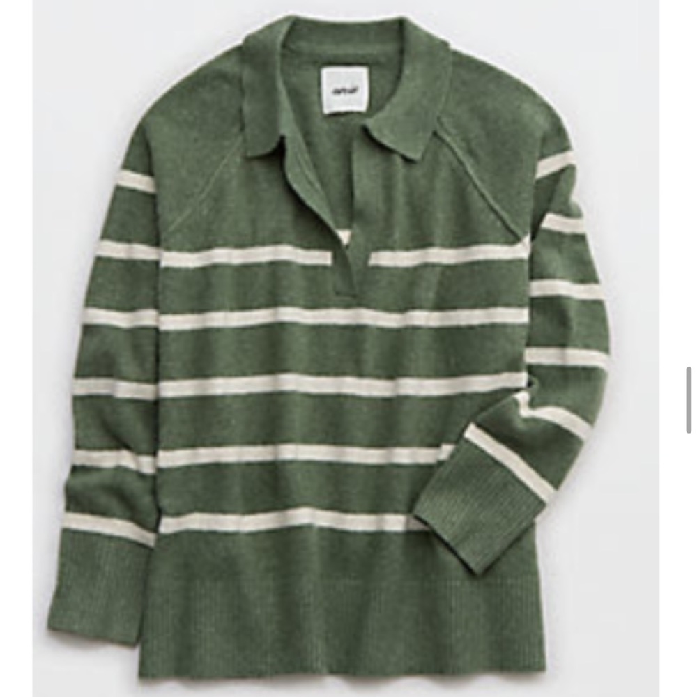 Aerie Green and White V-Neck Sweater